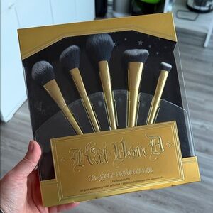 Kat Von D 10 year anniversary brush set